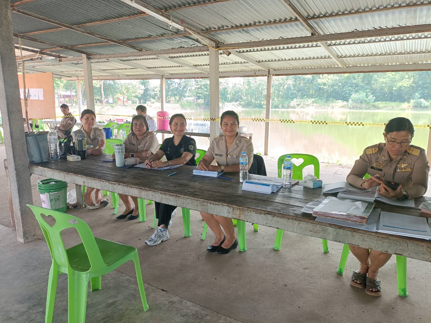 พช.บุรีรัมย์ - CDD MUEANG : GROWTH TEAM PLUS +  MUEANG BURIRAM 📢 จังหวัดบุรีรัมย์ - พช.เมืองบุรีรัมย์ ร่วมคณะกรรมการคัดเลือกผู้ใหญ่บ้าน หมู่ที่ 7 ตำบลสองห้อง
